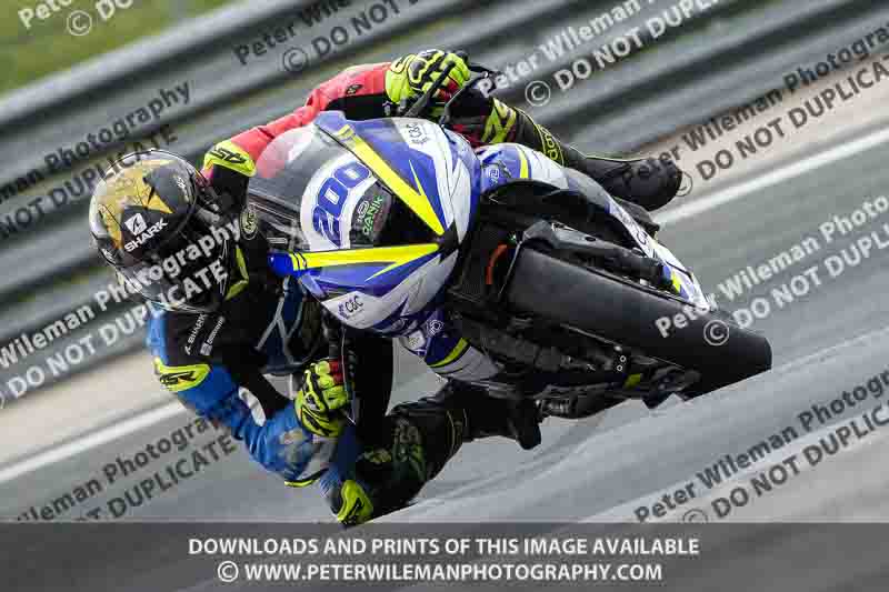 cadwell no limits trackday;cadwell park;cadwell park photographs;cadwell trackday photographs;enduro digital images;event digital images;eventdigitalimages;navarra;no limits trackdays;peter wileman photography;racing digital images;trackday digital images;trackday photos
